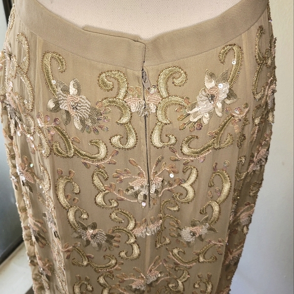 Badgley Mischka floral sequin and beaded skirt - NWOT - Picture 4 of 9
